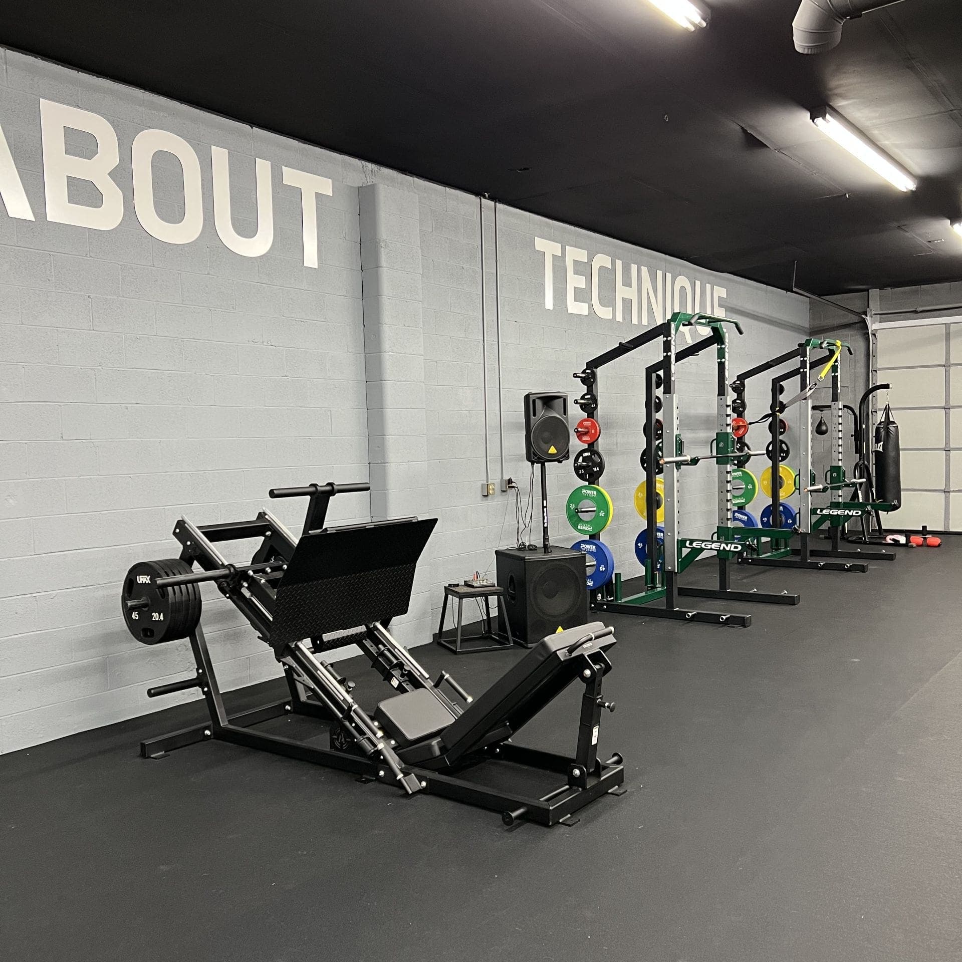 The private training floor and equipment at Technique Fitness